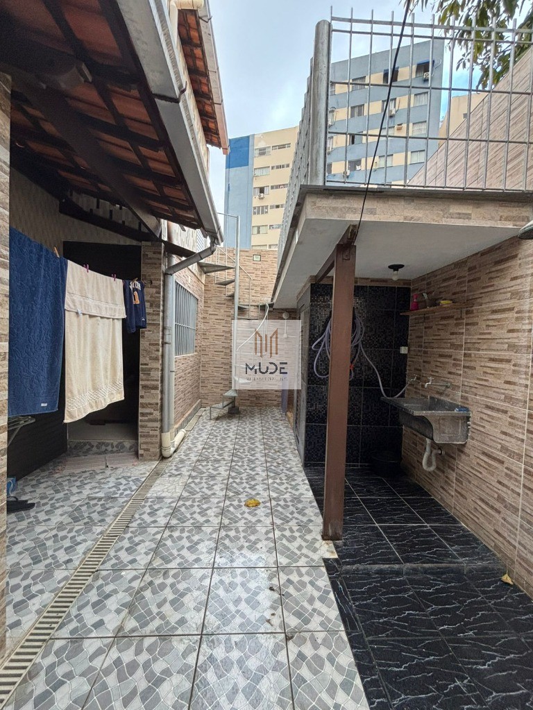 Casa à venda com 5 quartos, 307m² - Foto 20