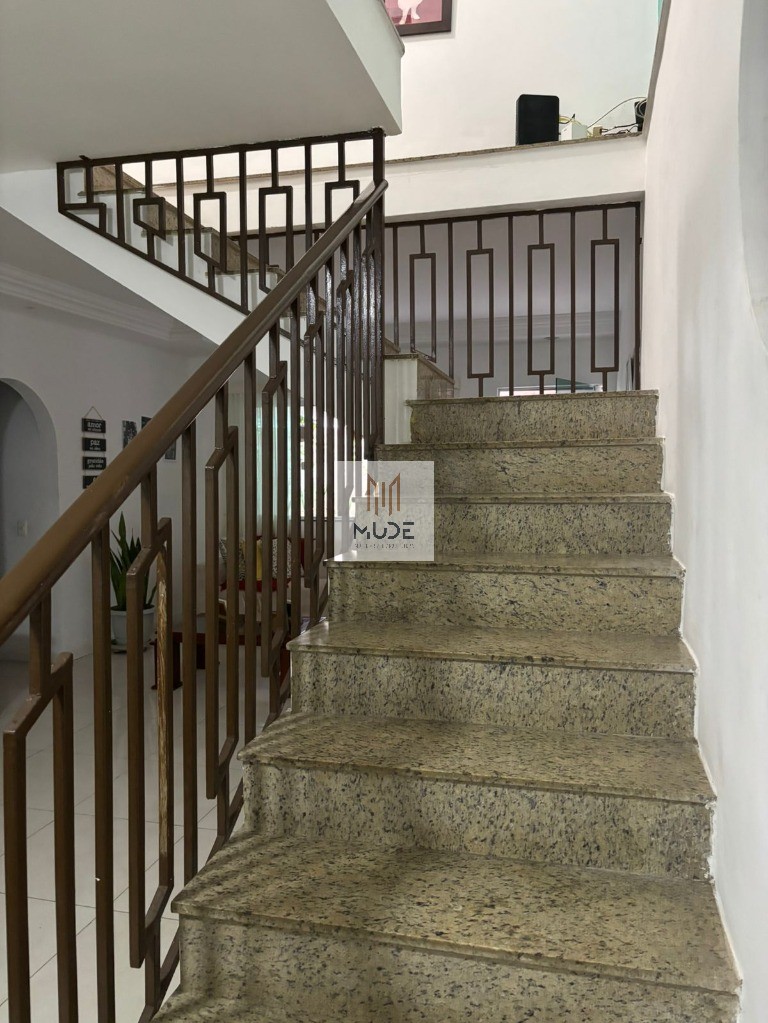 Casa à venda com 5 quartos, 307m² - Foto 23
