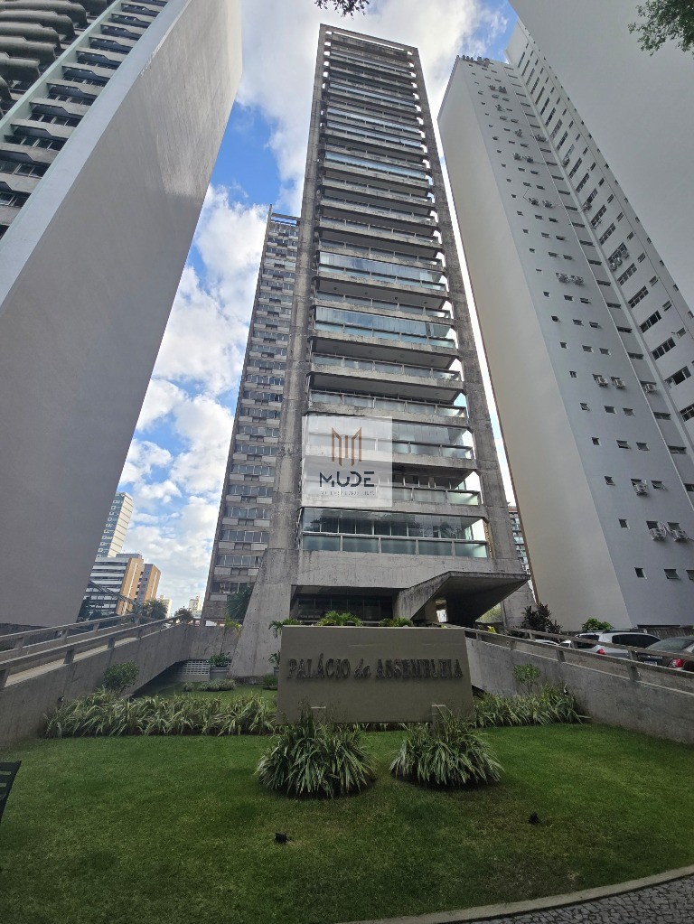 Apartamento, 4 quartos, 219 m² - Foto 2