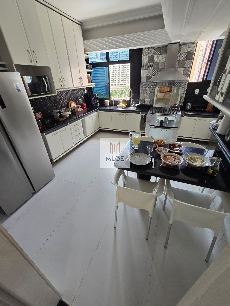 Apartamento, 4 quartos, 196 m² - Foto 29