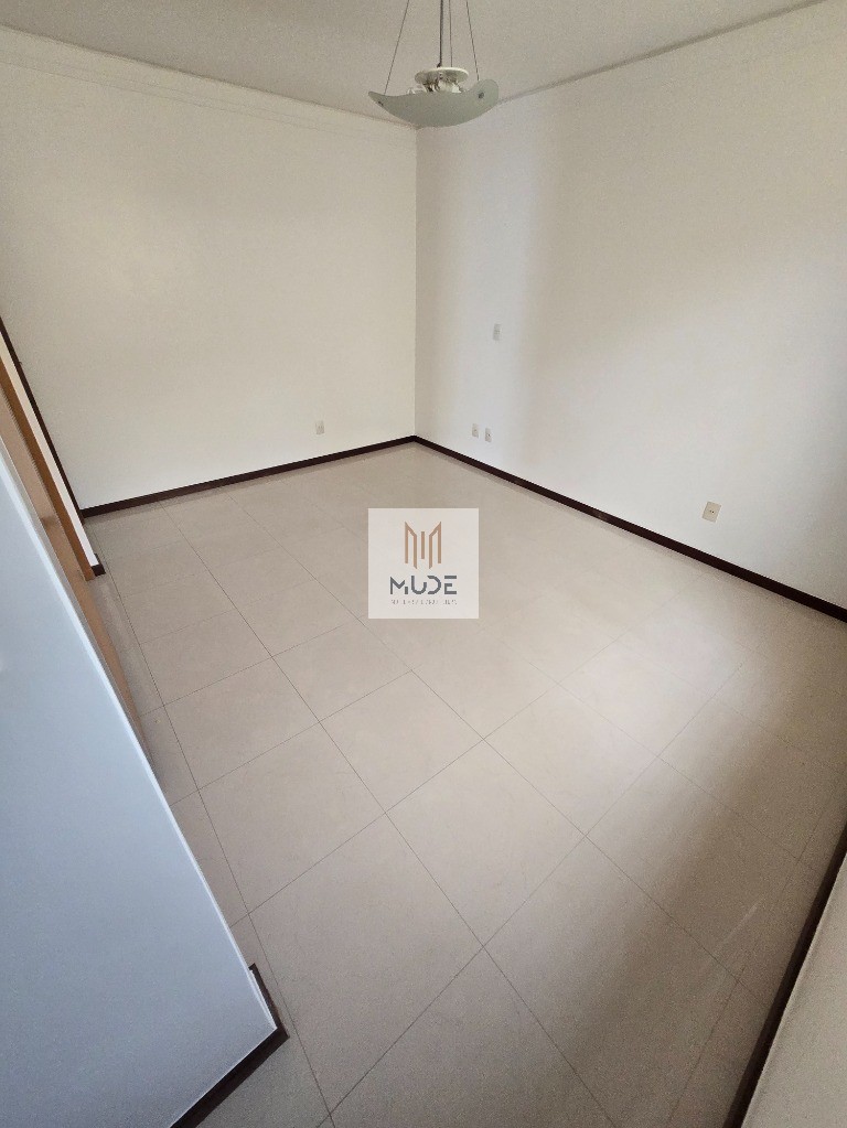 Casa, 4 quartos, 300 m² - Foto 5