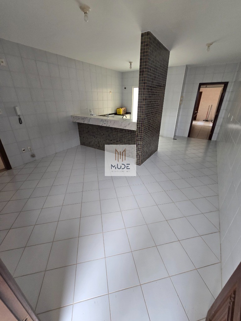 Casa, 4 quartos, 300 m² - Foto 2