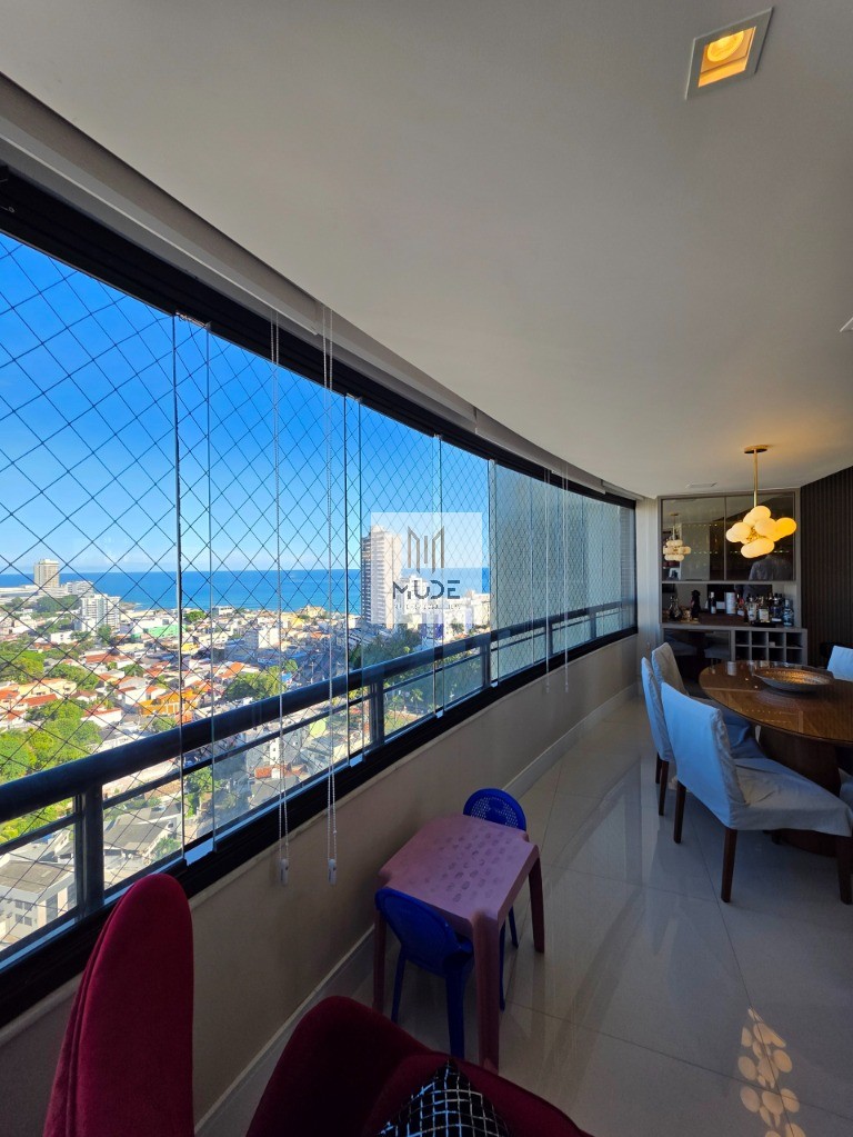 Apartamento, 3 quartos, 195 m² - Foto 2