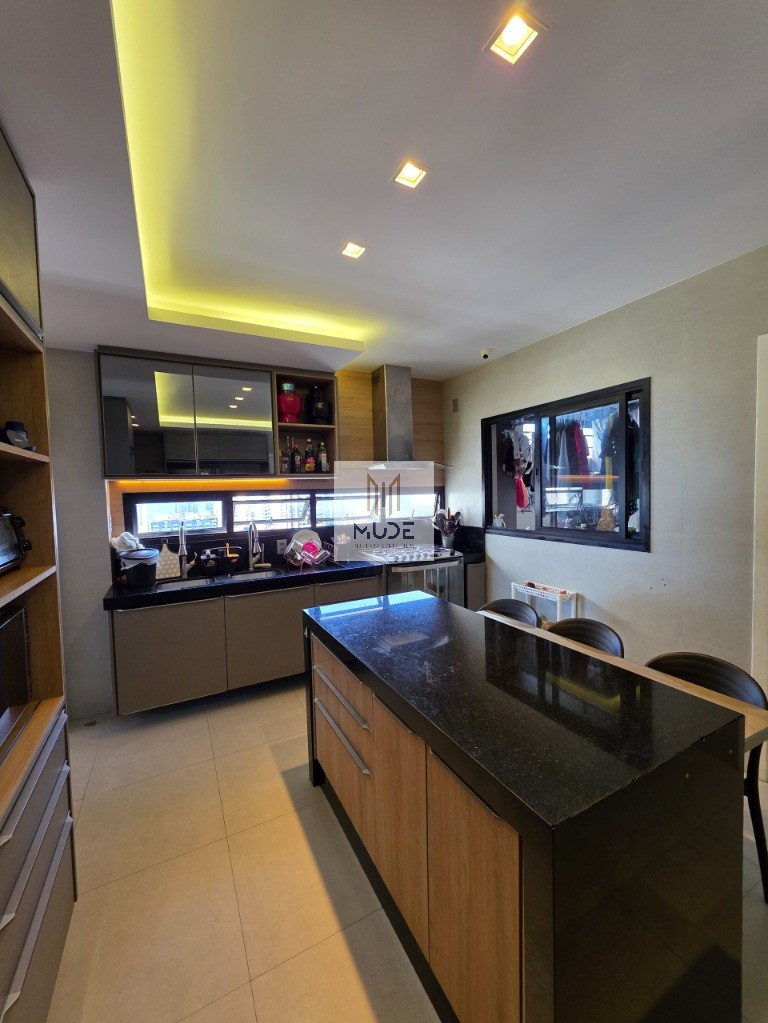Apartamento, 3 quartos, 195 m² - Foto 14
