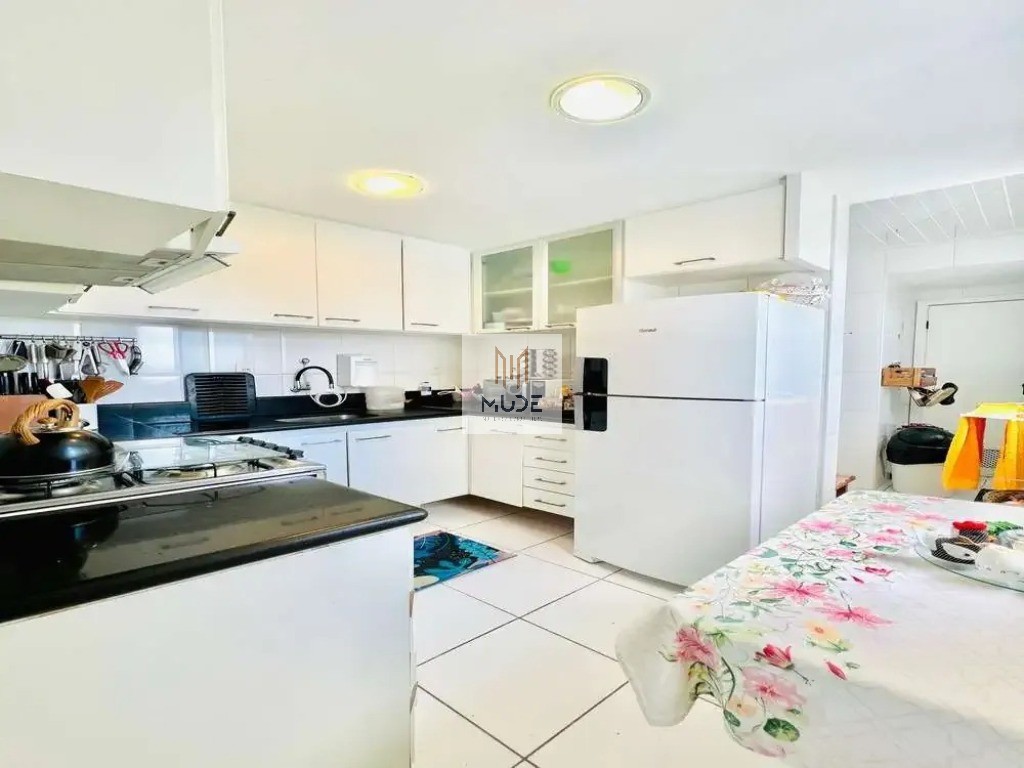 Cobertura, 3 quartos, 210 m² - Foto 8