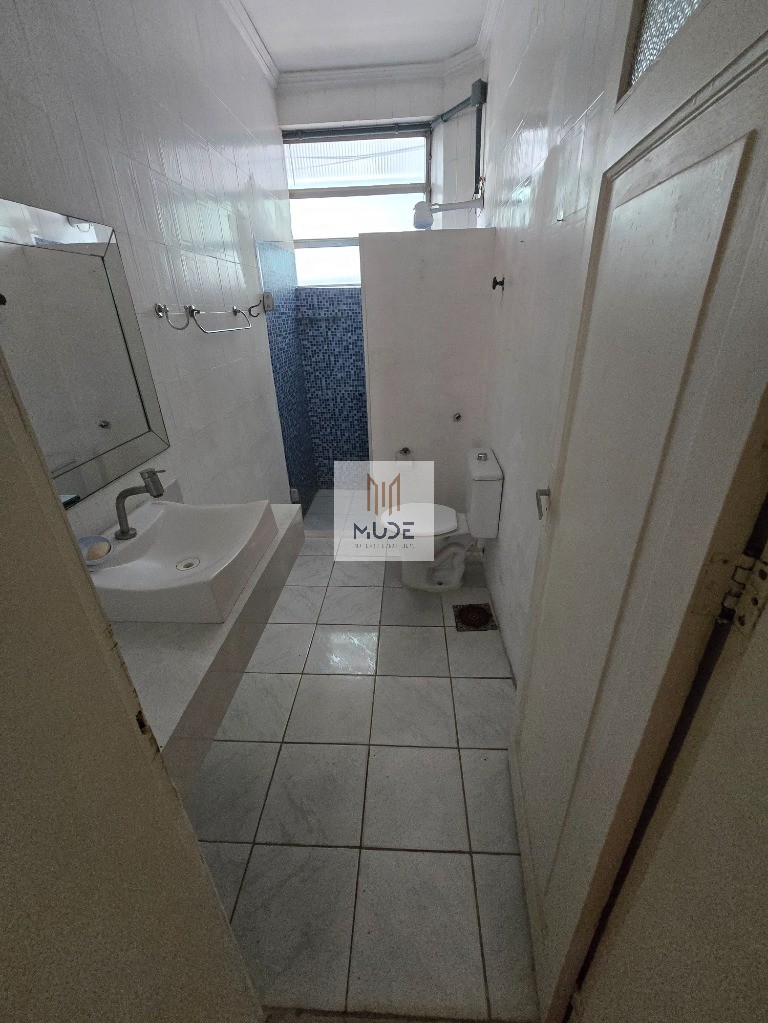 EDIFÍCIO MAIZA Apartamento para Locação no Corredor da Vitória com área de 192m² - 5 Quartos, 1 Suíte, Varanda - Salvador/BA
