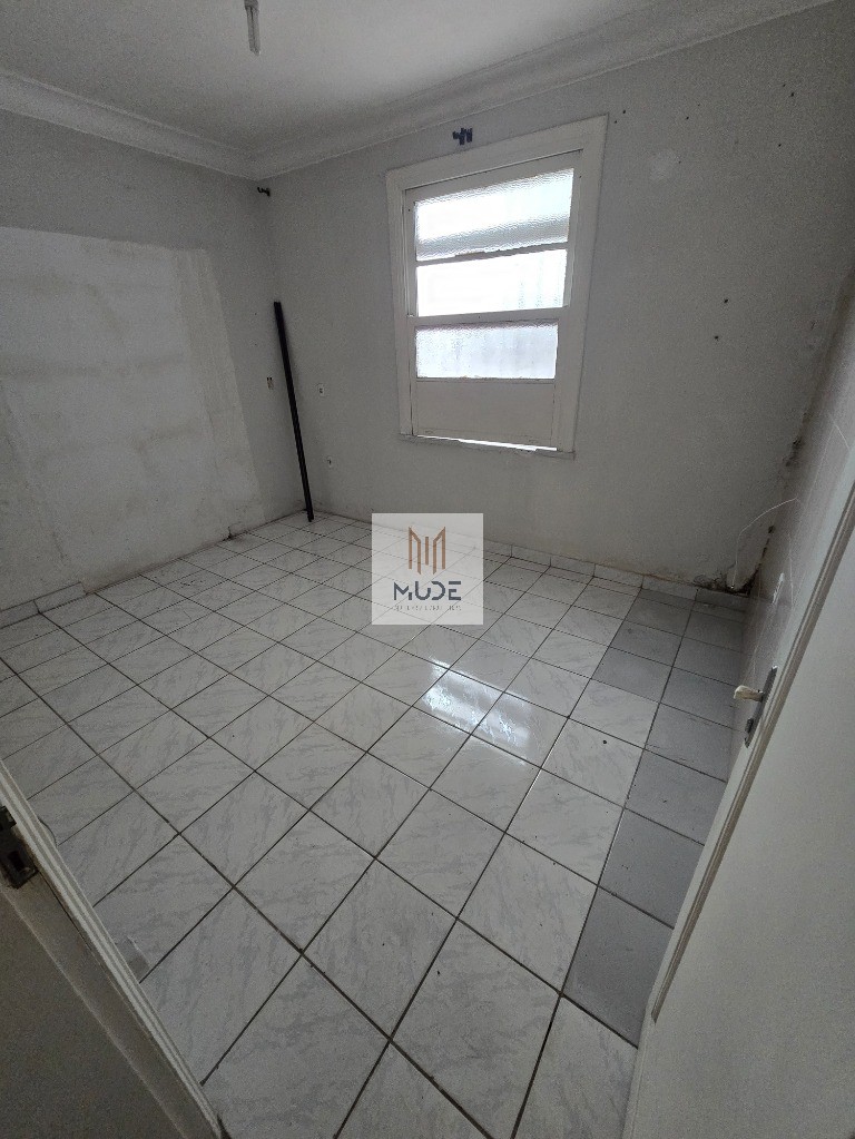 EDIFÍCIO MAIZA Apartamento para Locação no Corredor da Vitória com área de 192m² - 5 Quartos, 1 Suíte, Varanda - Salvador/BA