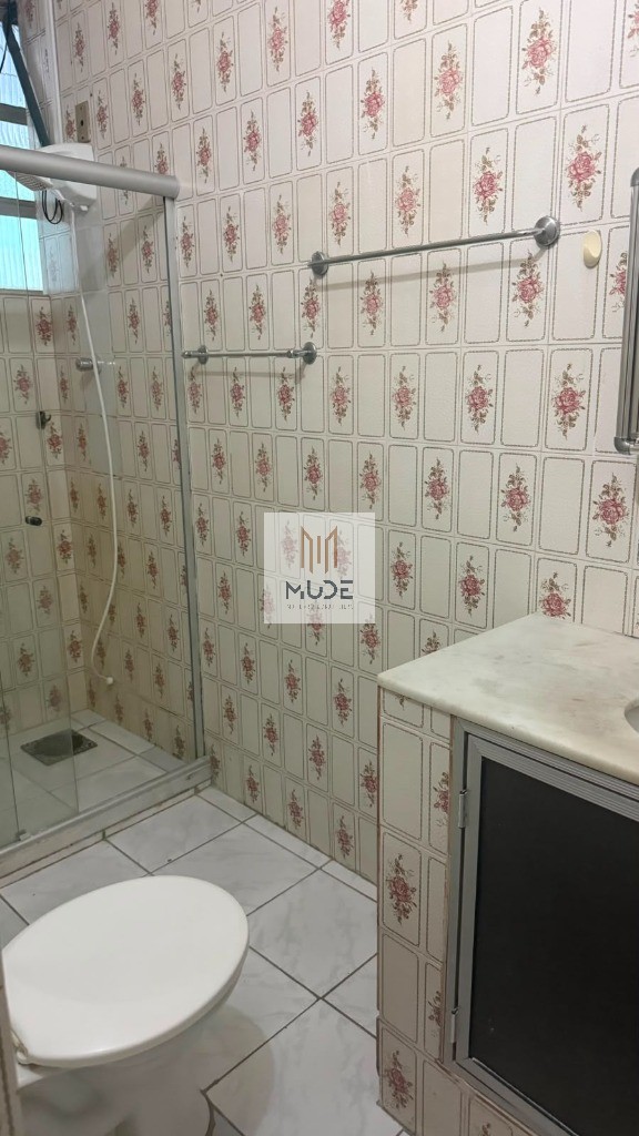 EDIFÍCIO MAIZA Apartamento para Locação no Corredor da Vitória com área de 192m² - 5 Quartos, 1 Suíte, Varanda - Salvador/BA