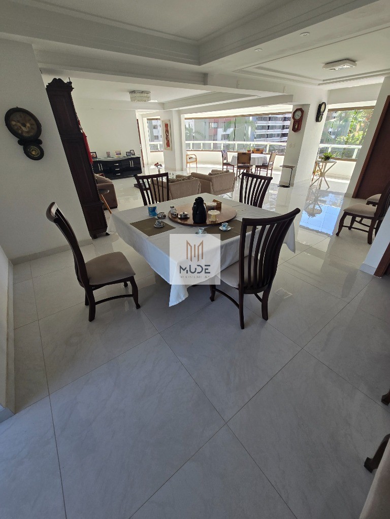 MANSÃO PITUBA IMPERIAL Apartamento a Venda de 3 ou 4 Suítes com Área de 216m² - Pituba Ville - Salvador/Ba