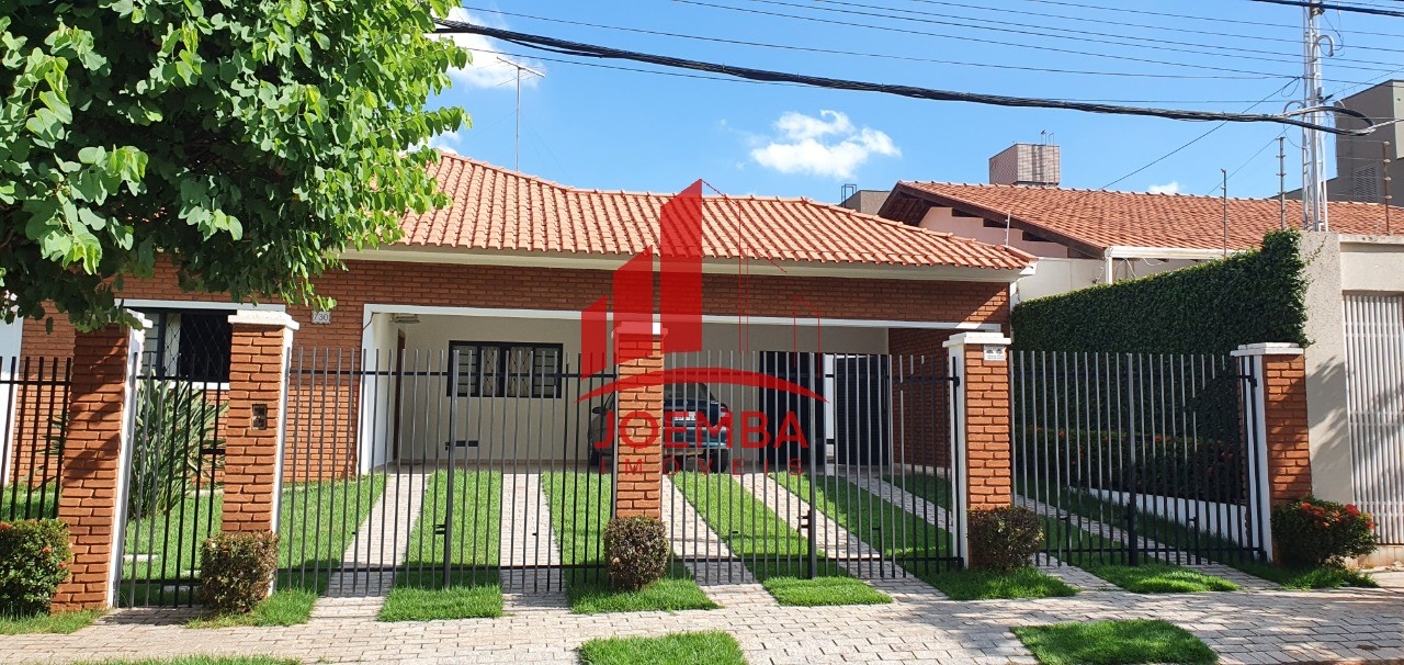 Casa com 3 quartos à venda, 269m² — foto 2 de 35