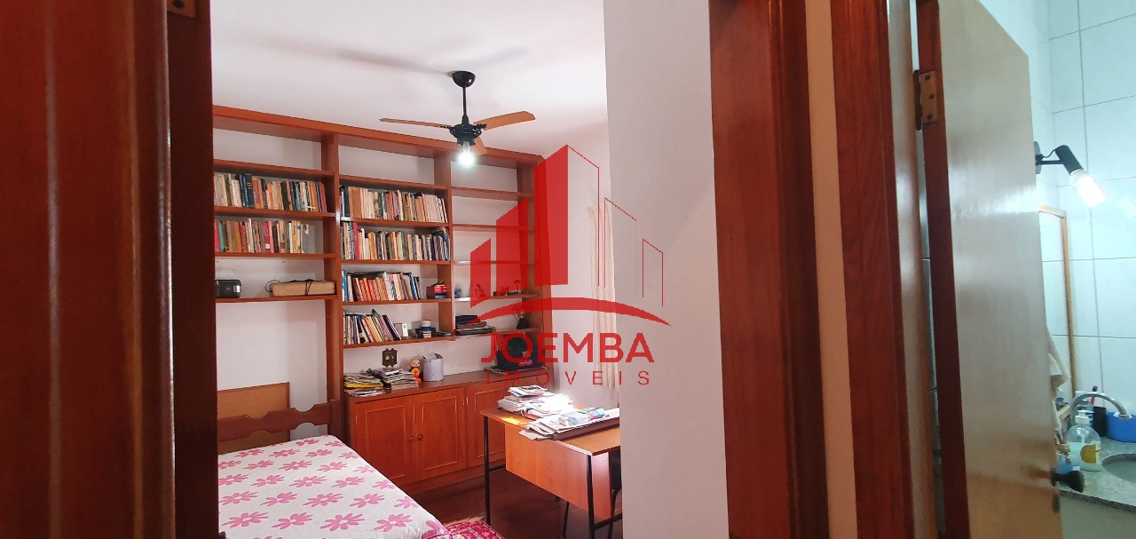 Casa com 3 quartos à venda, 269m² — foto 19 de 35