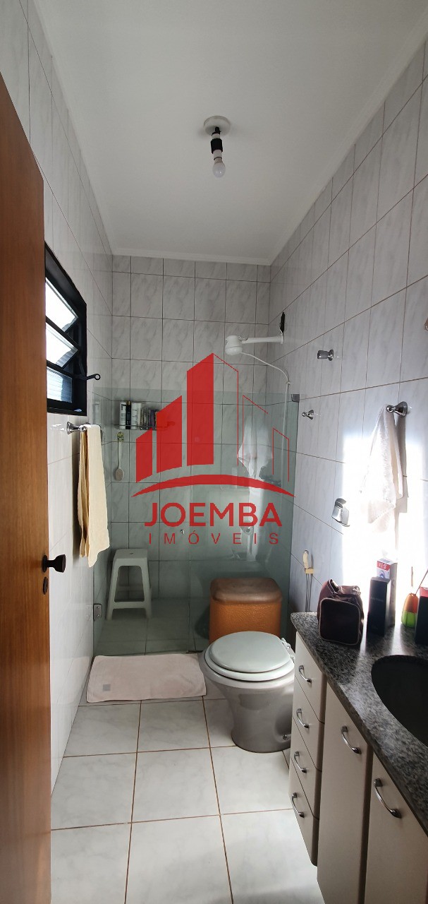 Casa com 3 quartos à venda, 269m² — foto 18 de 35