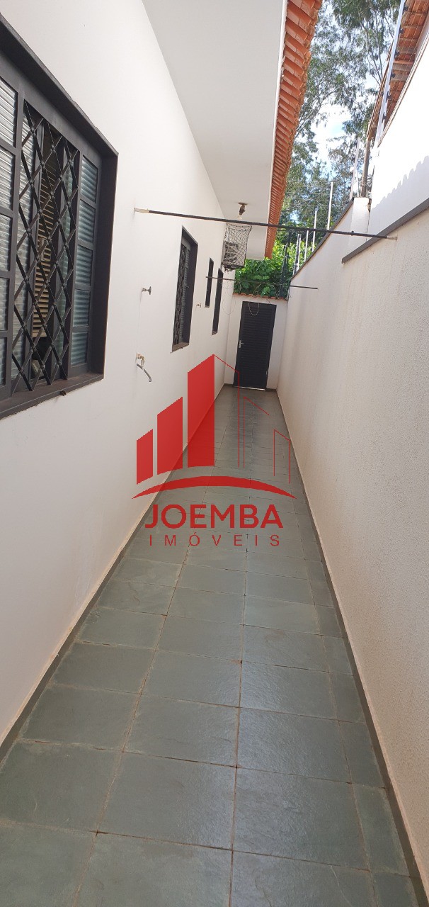 Casa com 3 quartos à venda, 269m² — foto 26 de 35