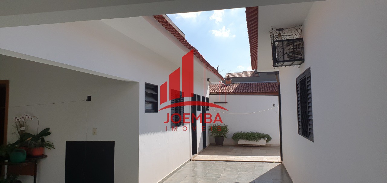 Casa com 3 quartos à venda, 269m² — foto 27 de 35