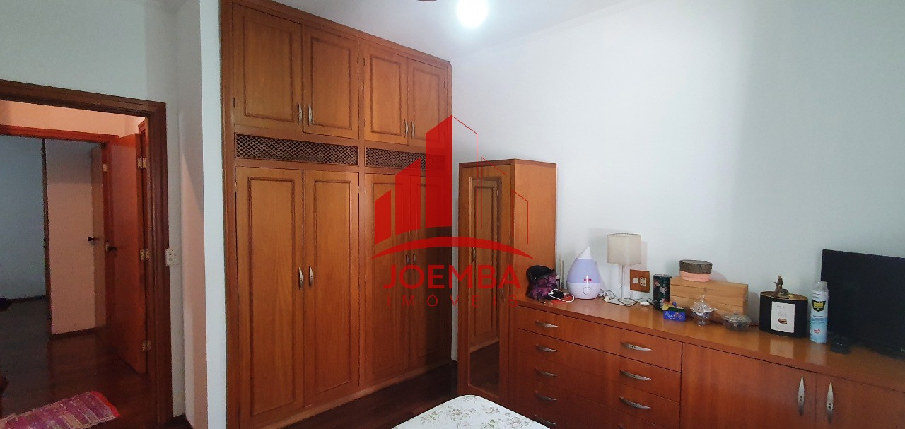 Casa com 3 quartos à venda, 269m² — foto 21 de 35