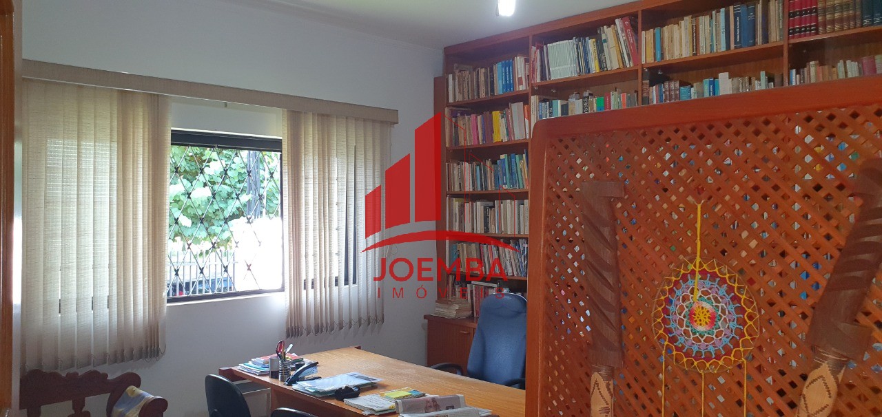 Casa com 3 quartos à venda, 269m² — foto 11 de 35