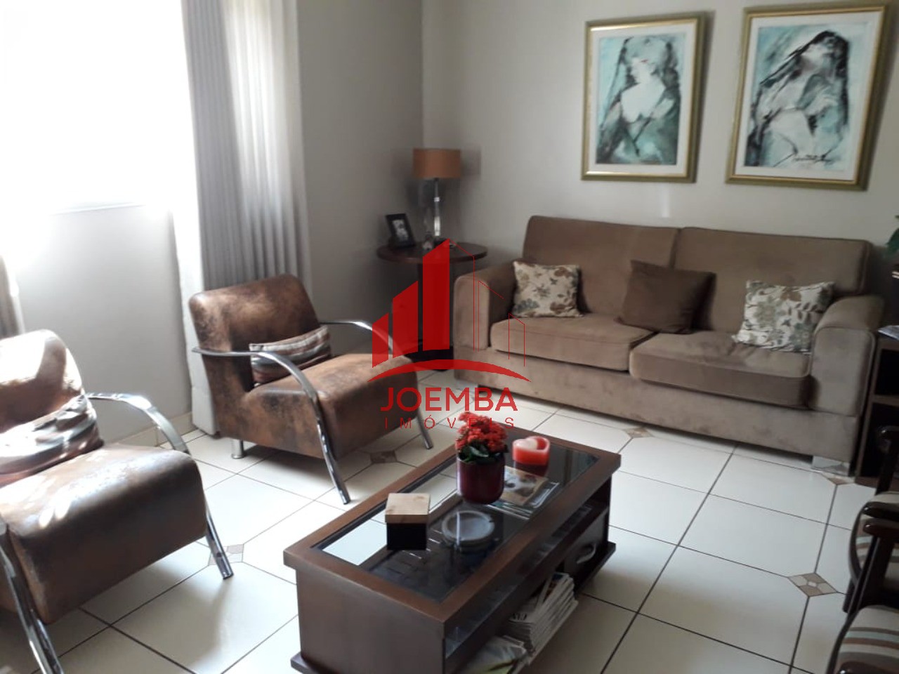 Casa com 3 quartos à venda, 286m² — foto 3 de 11