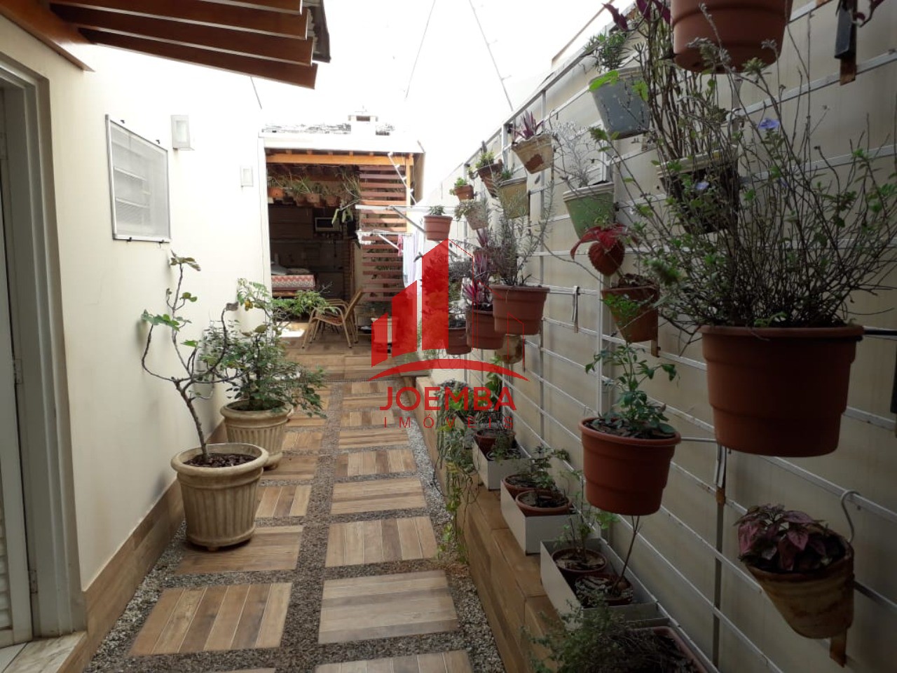 Casa com 3 quartos à venda, 286m² — foto 1 de 11