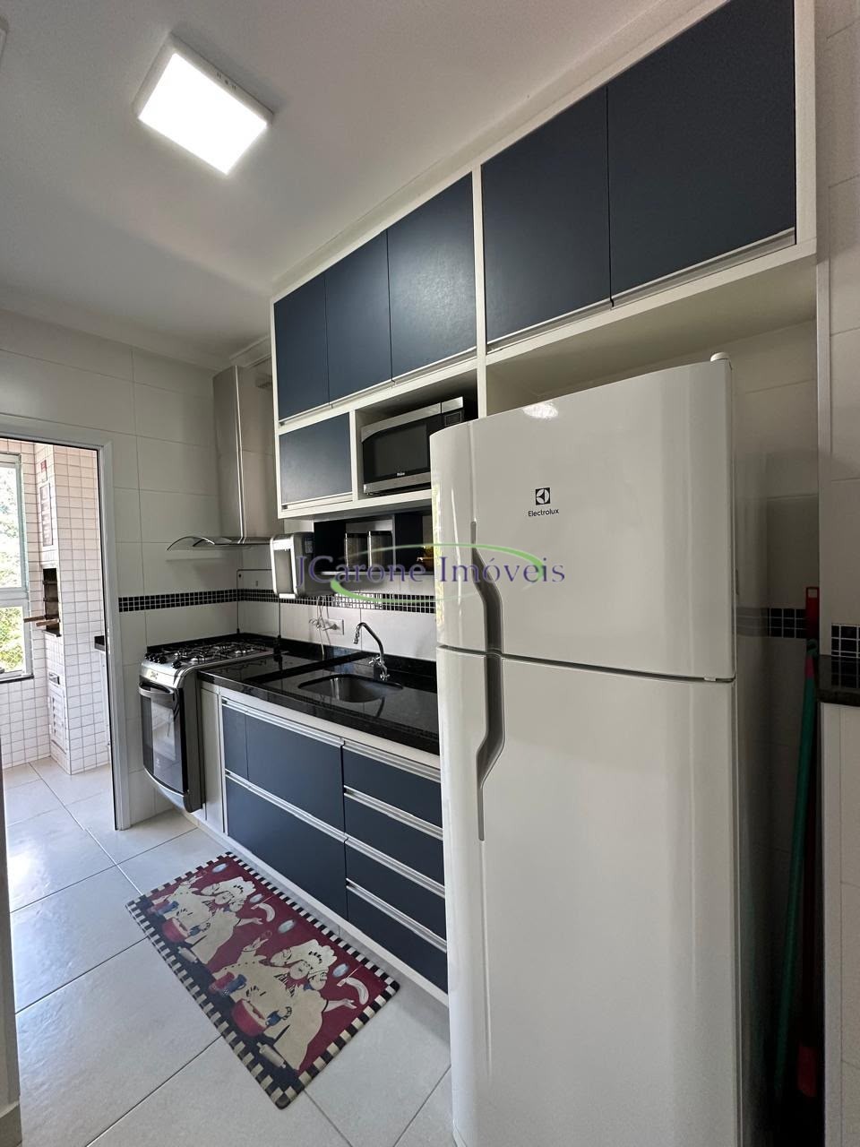 Venda ou permuta de apartamento mobiliado 2 dormitórios a 20