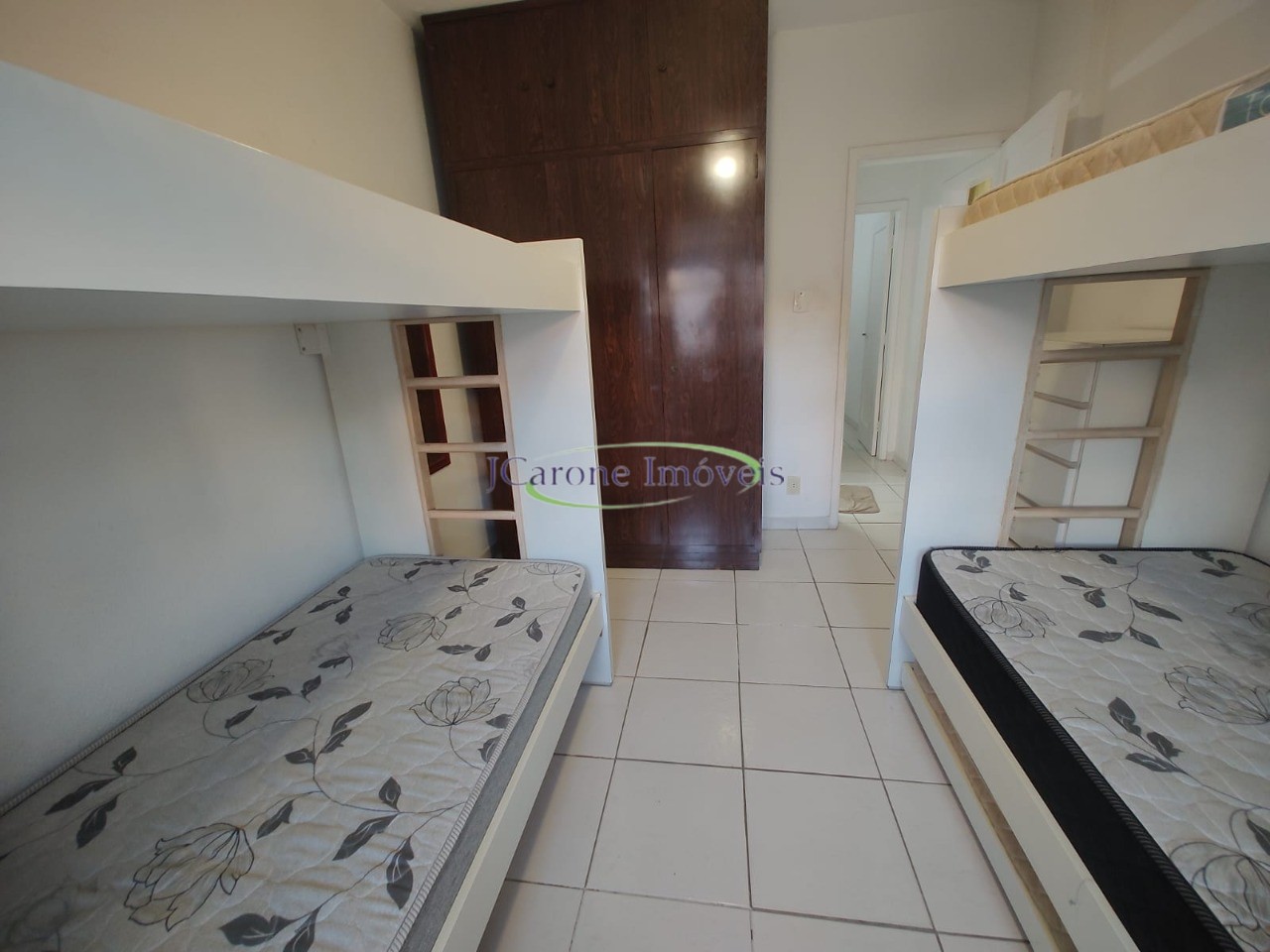 Apartamento a venda / permuta com 2 quartos na quadra da pra