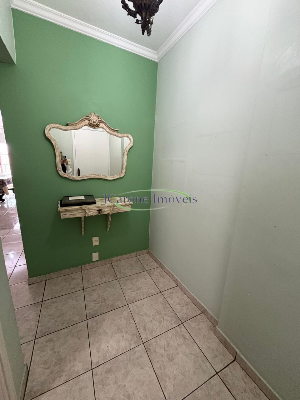 Venda de amplo apartamento de 120 m² com suíte e localização