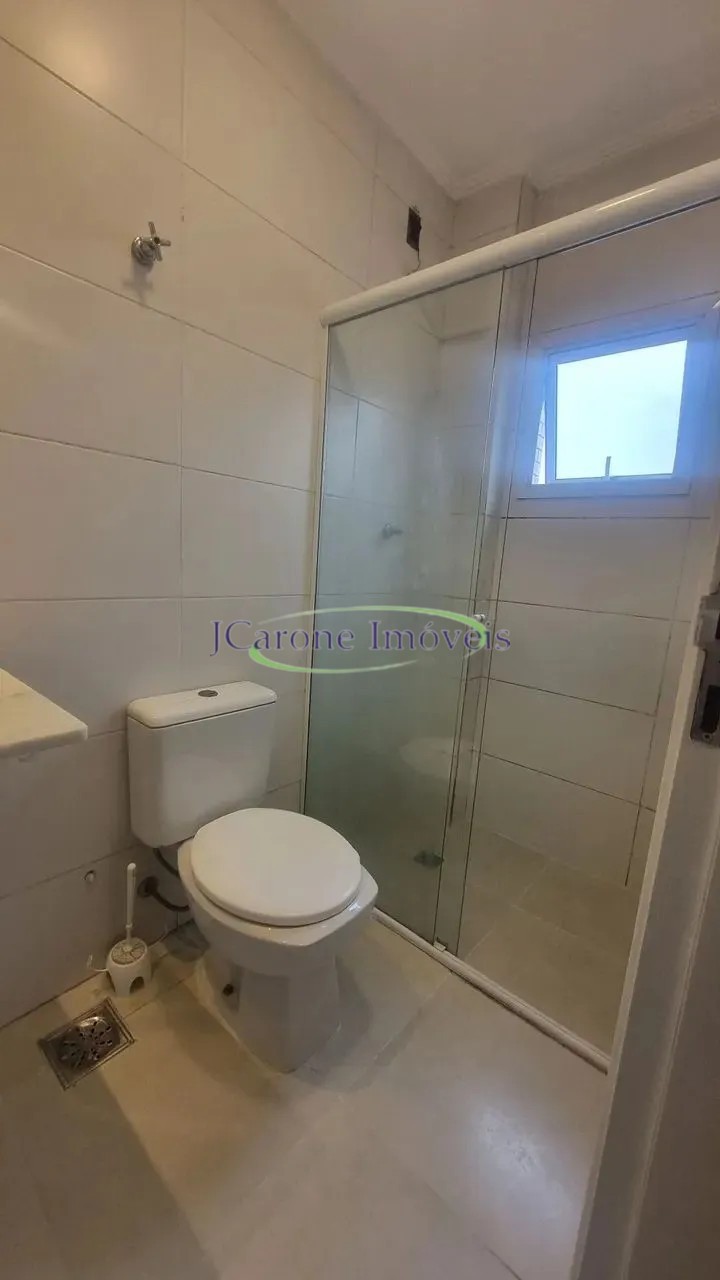 Venda de casa em villágio com 106 m² 2 suítes churrasqueira 