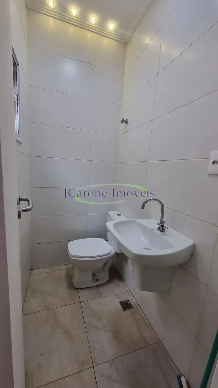Venda de casa em villágio com 106 m² 2 suítes churrasqueira 