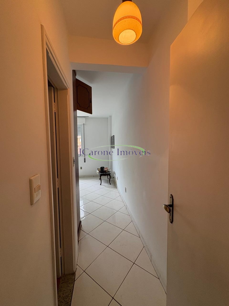 Venda de amplo apartamento de 120 m² com suíte e localização