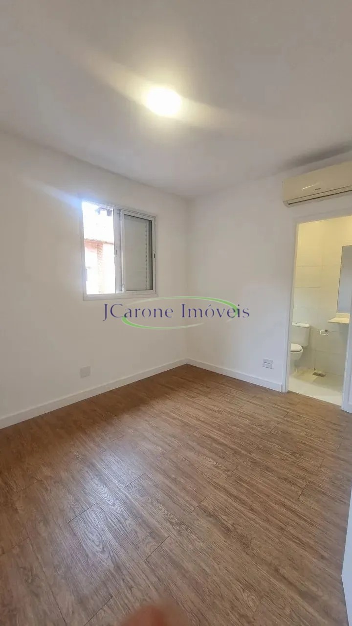 Venda de casa em villágio com 106 m² 2 suítes churrasqueira 