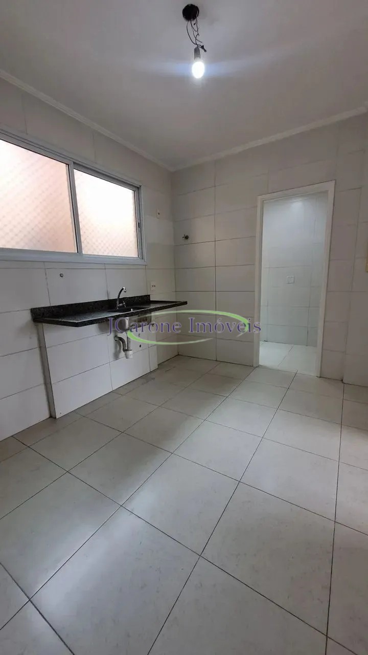 Venda de casa em villágio com 106 m² 2 suítes churrasqueira 