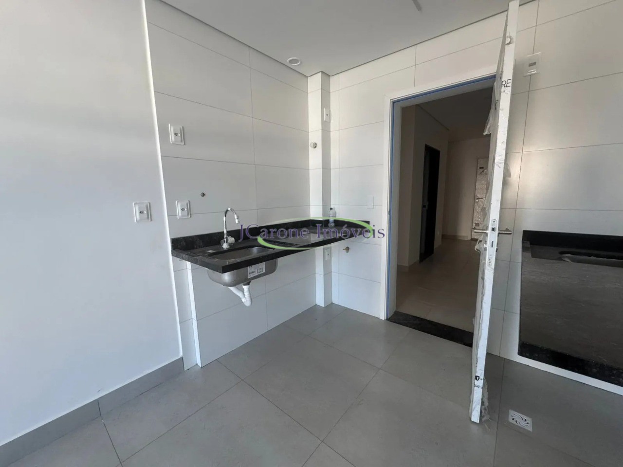 Venda de apartamento novo com 1 dormitório e lazer completo 