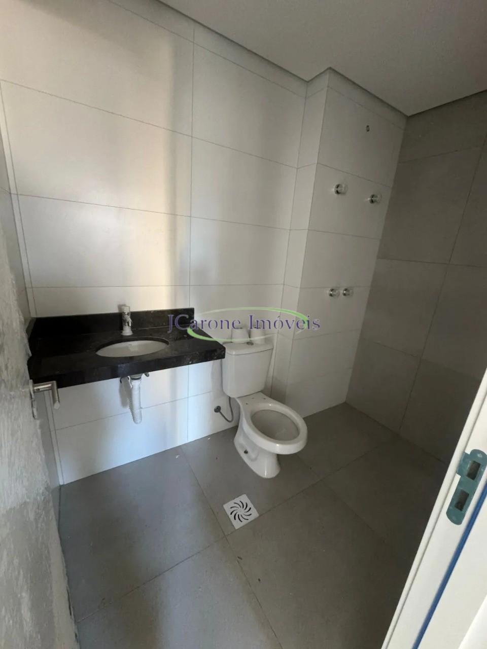 Venda de apartamento novo com 1 dormitório e lazer completo 