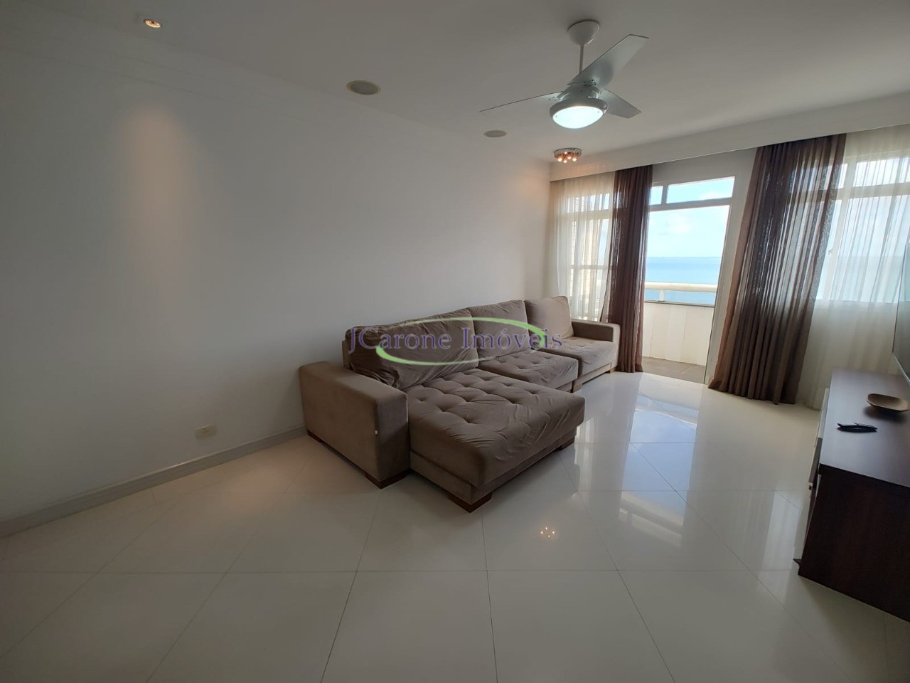 Vista espetacular da orla! apartamento mobiliado para locaçã