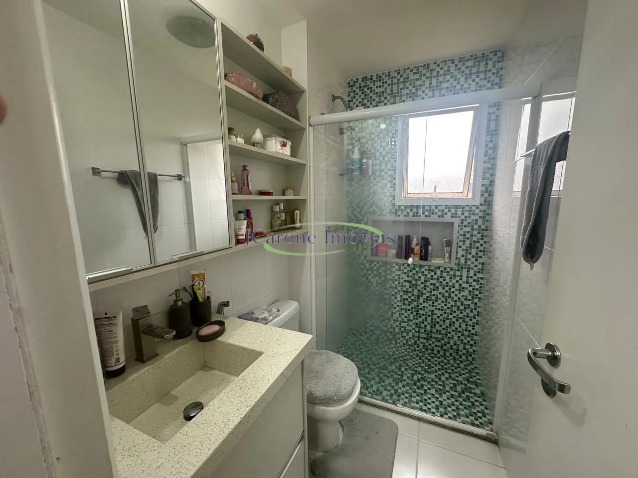 Venda de apartamento mobiliado no condomínio porto cidade 3 