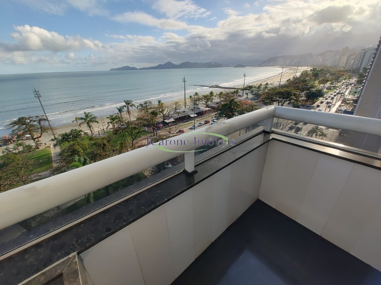 Vista espetacular da orla! apartamento mobiliado para locaçã