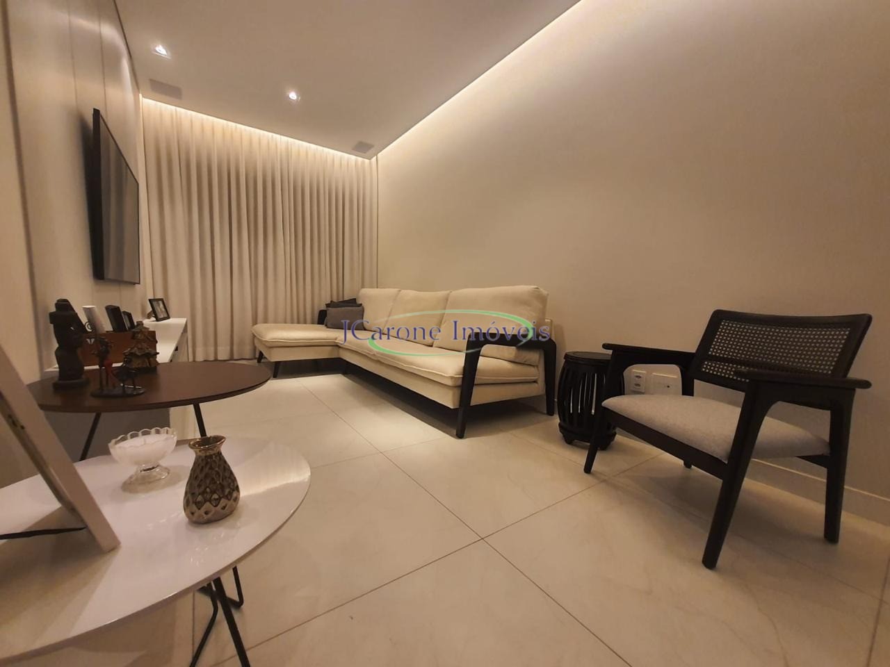 Venda de apartamento com 2 quartos e vaga demarcada em excel