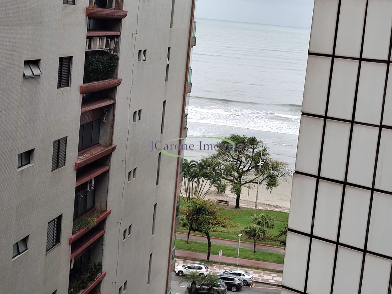 Venda de apartamento com vista mar - reformado com 2 quartos