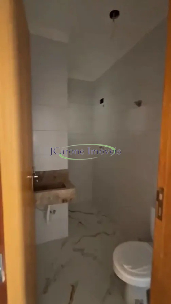 Venda de casa nova em villágio com 2 quartos e 2 banheiros n
