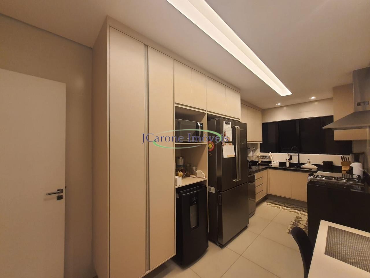 Venda de apartamento com 2 quartos e vaga demarcada em excel