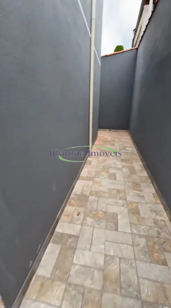 Venda de casa nova em villágio com 2 quartos e 2 banheiros n
