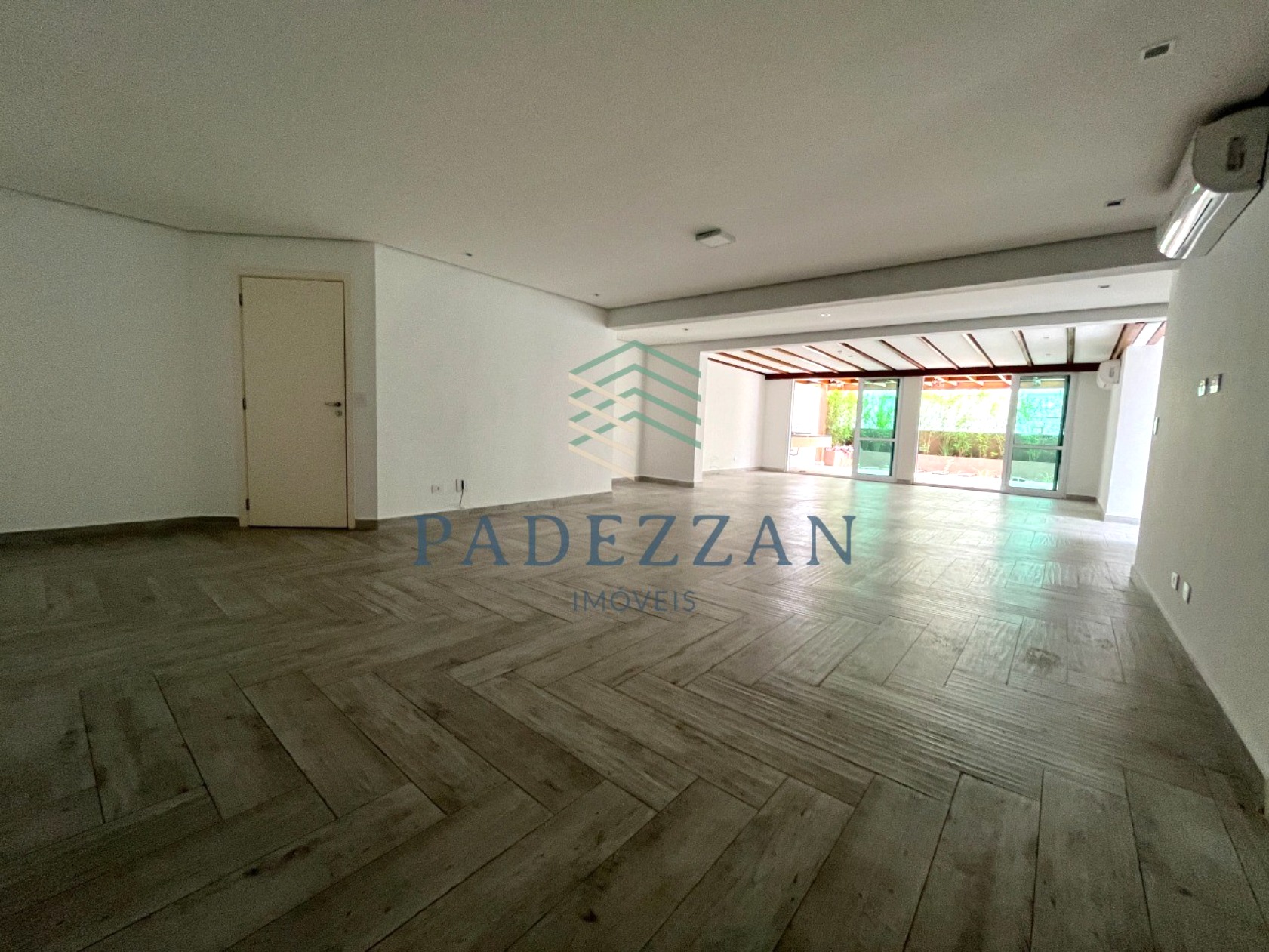 Apartamento, 3 quartos, 213 m² - Foto 2