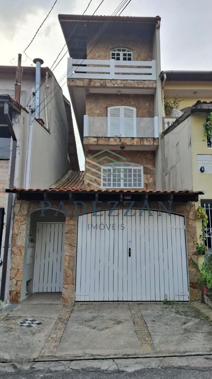 Casa, 3 quartos, 253 m² - Foto 1