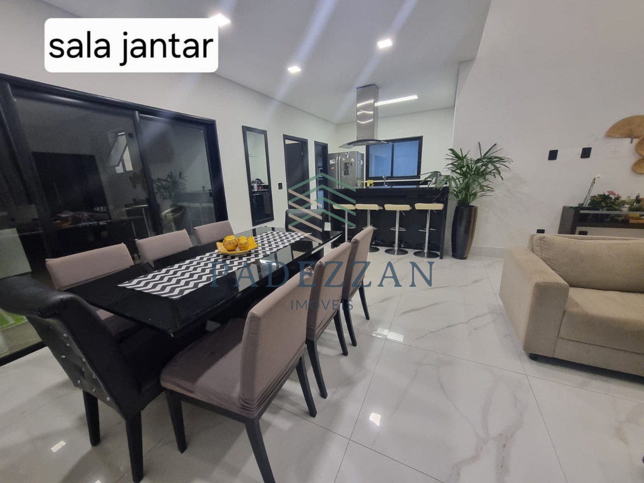 Casa, 3 quartos, 240 m² - Foto 3