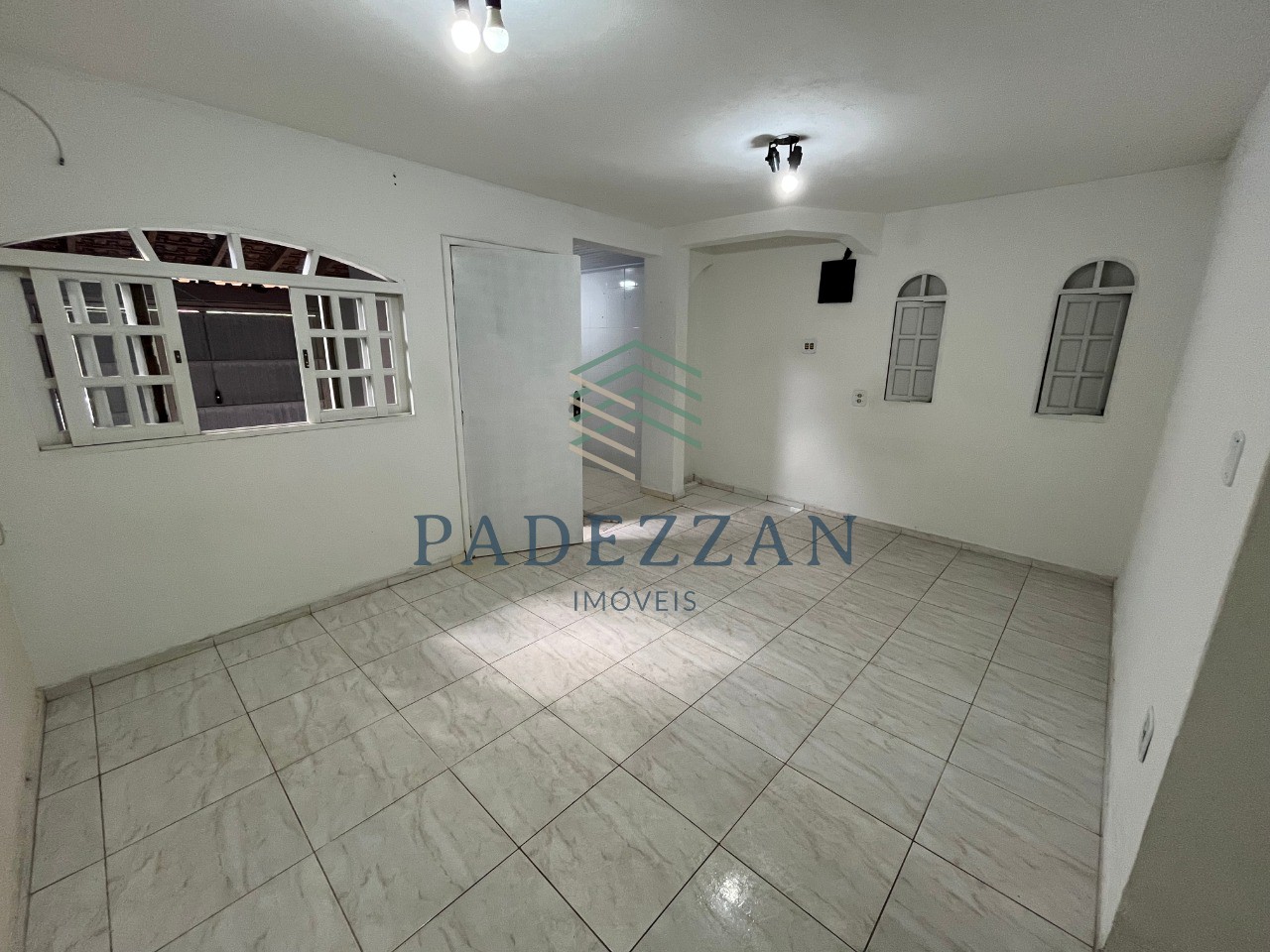 Casa, 3 quartos, 80 m² - Foto 1