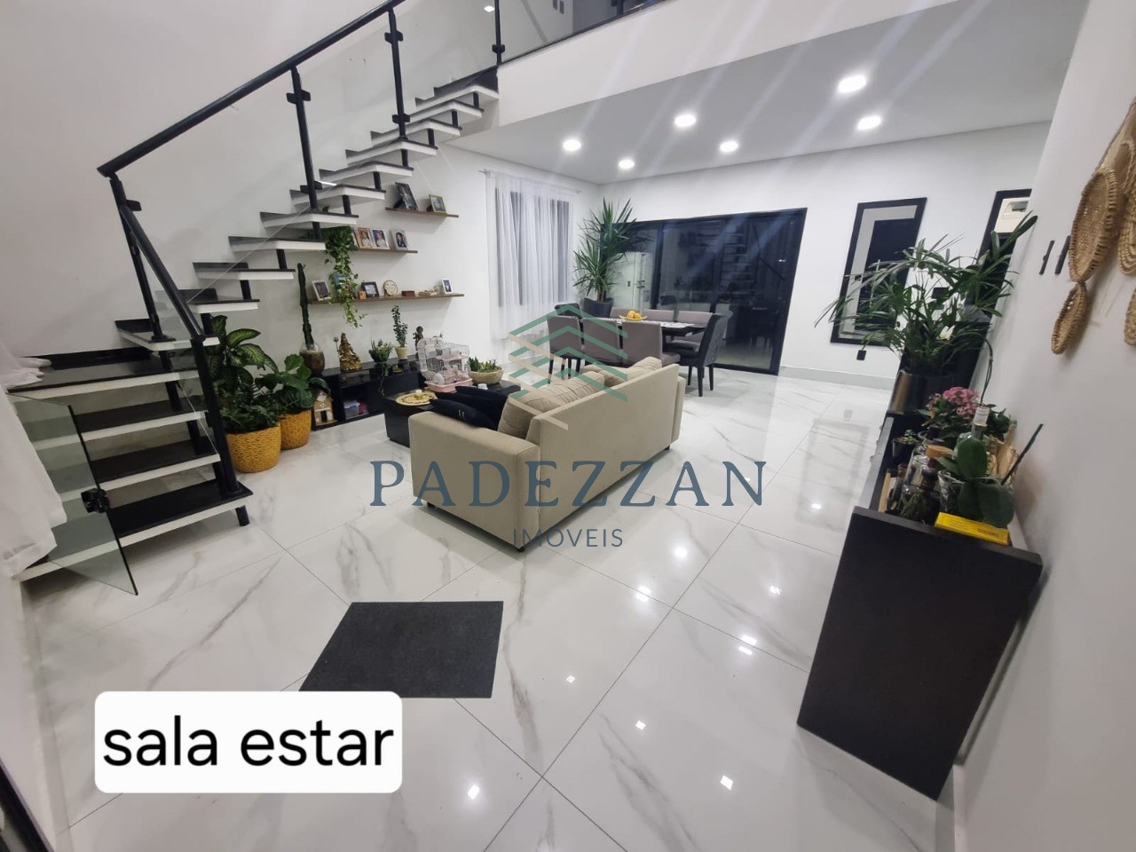 Casa, 3 quartos, 240 m² - Foto 1