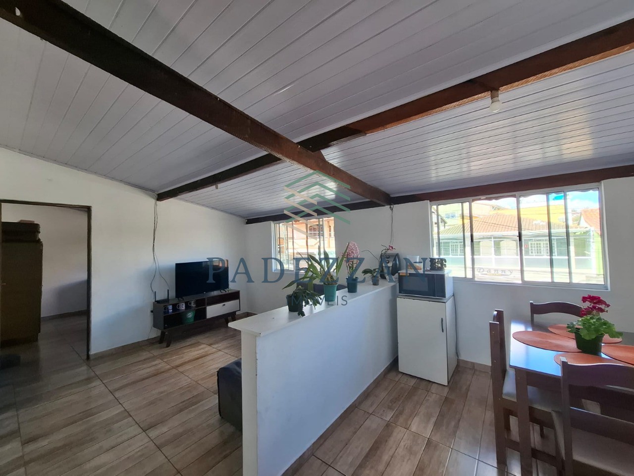 Casa, 4 quartos, 223 m² - Foto 1