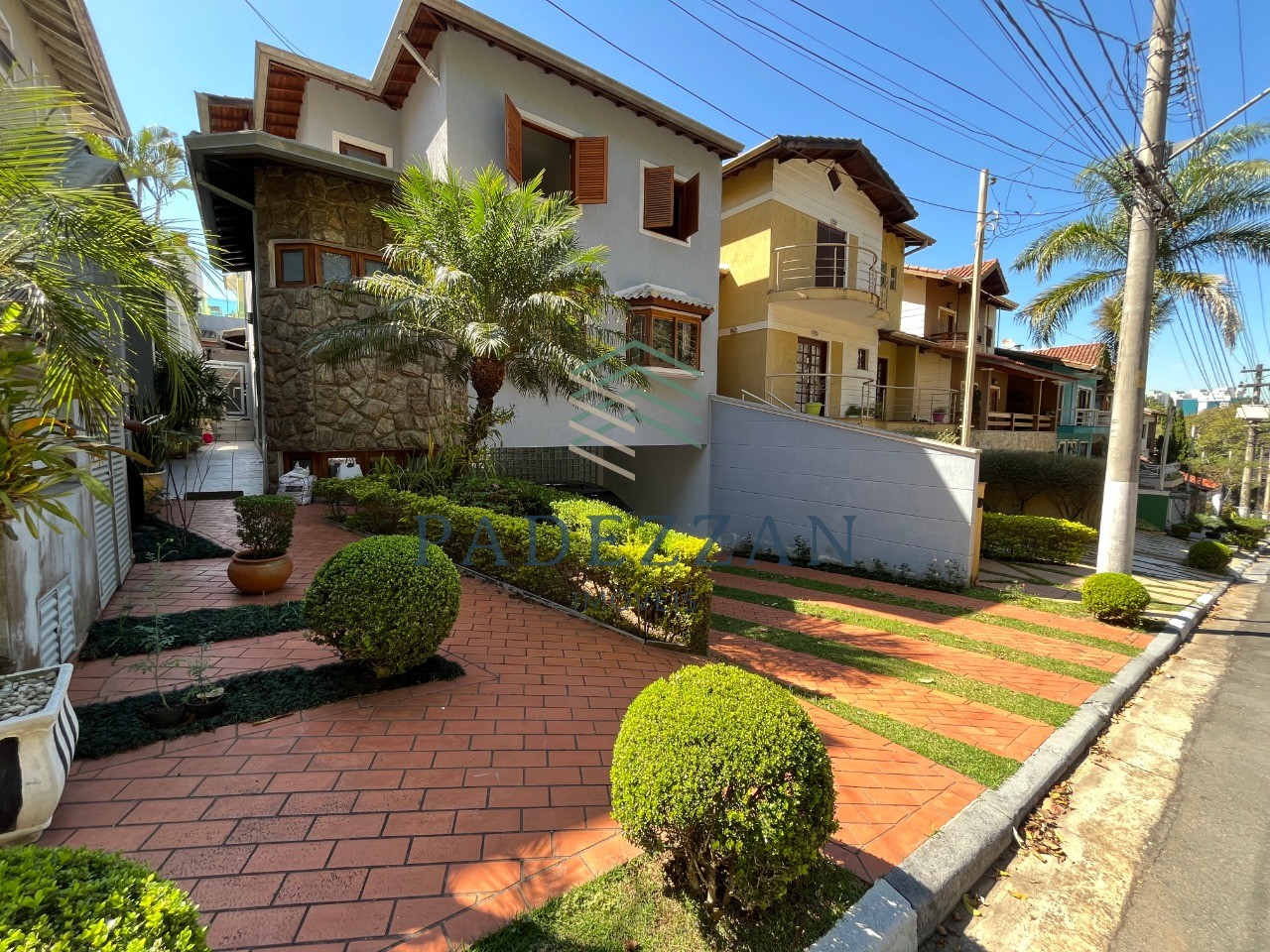 Casa, 3 quartos, 250 m² - Foto 1