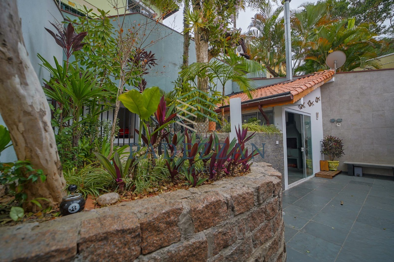 Casa, 3 quartos, 252 m² - Foto 42
