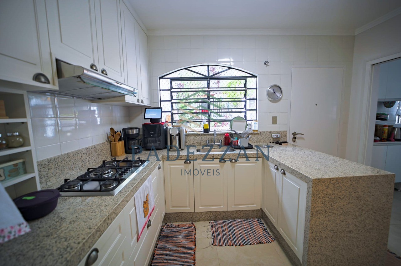 Casa, 3 quartos, 252 m² - Foto 21
