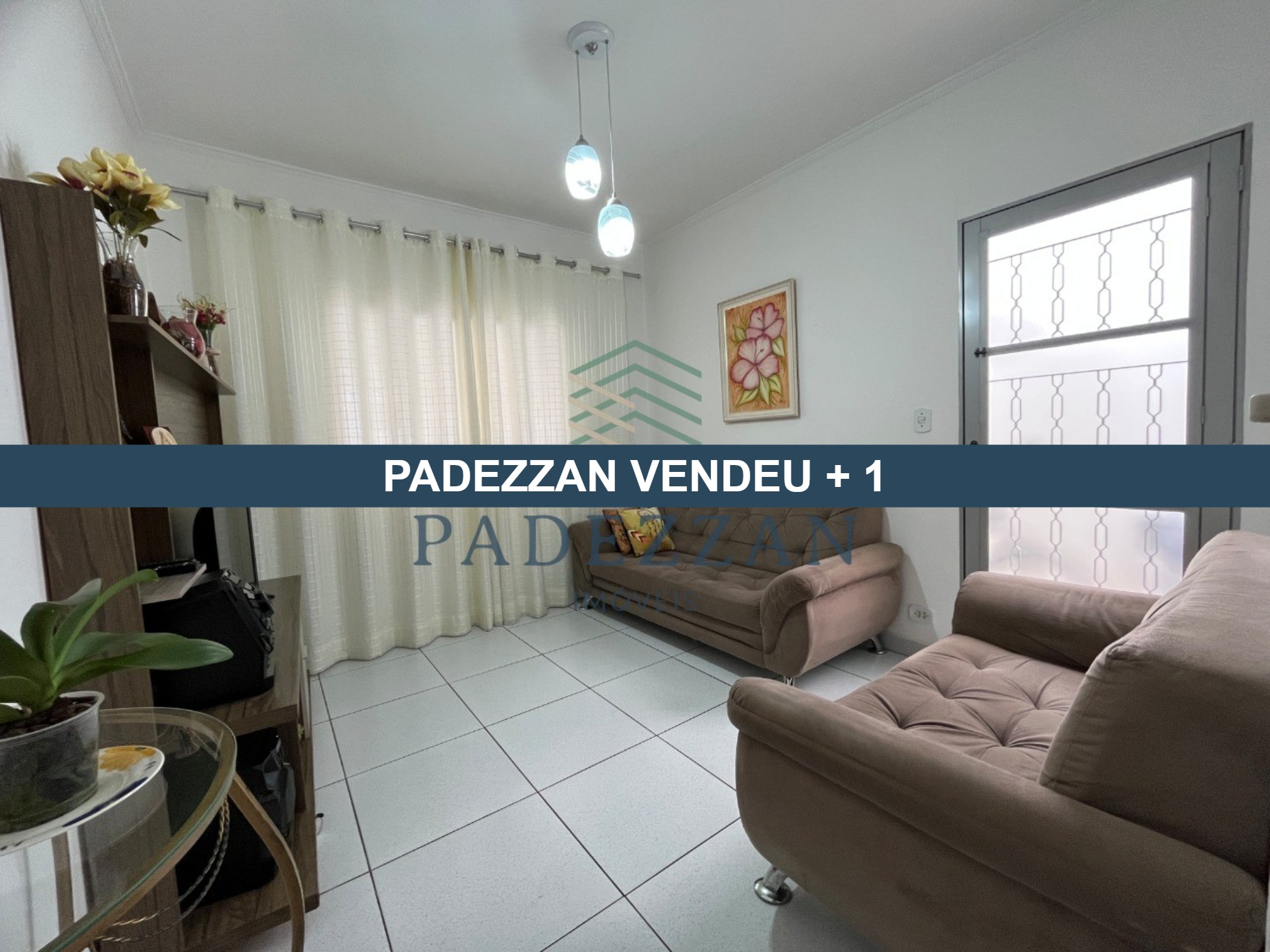 Casa, 3 quartos, 131 m² - Foto 1